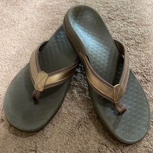 Vionic Flip Flops